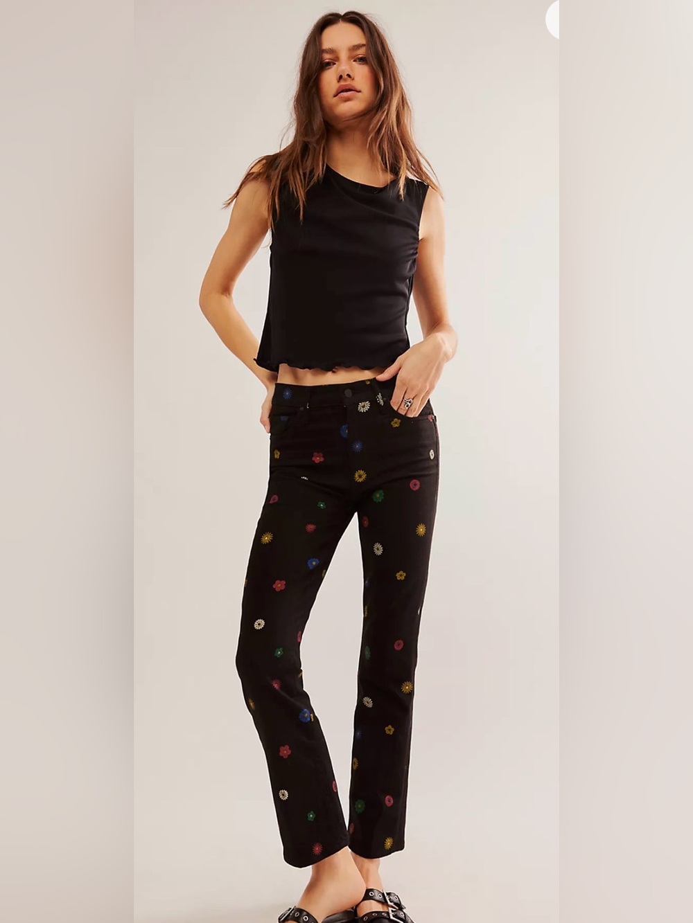 MOTHER The Insider Flood jeans “Fresh As A Daisy" black floral Size 26 Bootcut